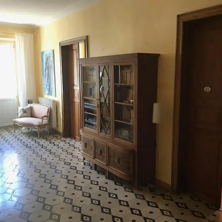 Bed & Breakfast Maison La Vie Est Belle *