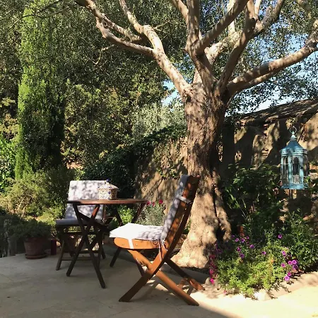 Maison La Vie Est Belle Couette-café *