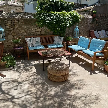 Maison La Vie Est Belle Nocleg ze śniadaniem Luc-sur-Orbieu