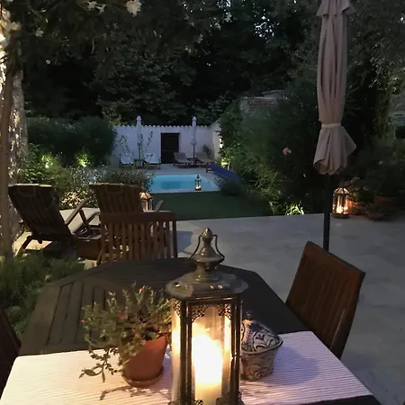 Maison La Vie Est Belle Couette-café *