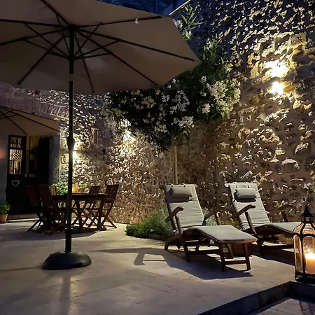 Maison La Vie Est Belle Couette-café