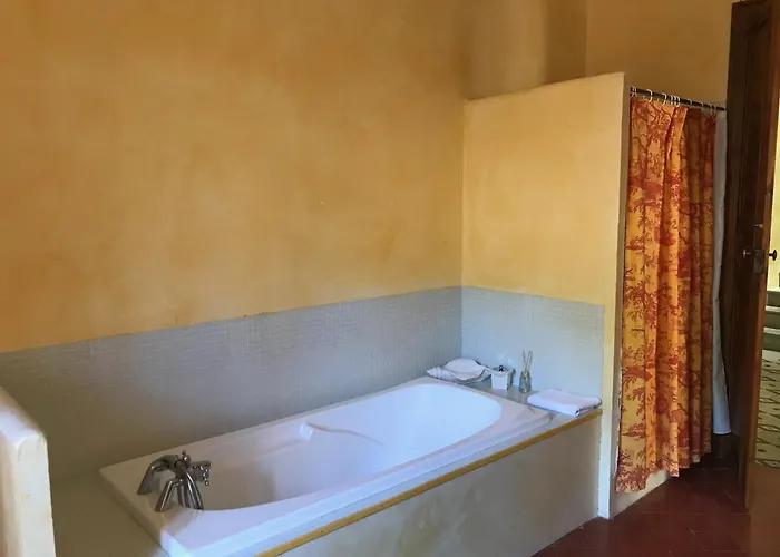 Maison La Vie Est Belle Bed & Breakfast